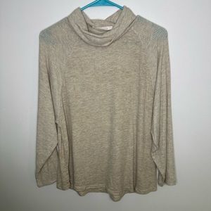 Lush NWOT over sized light tan thermal turtleneck sz M